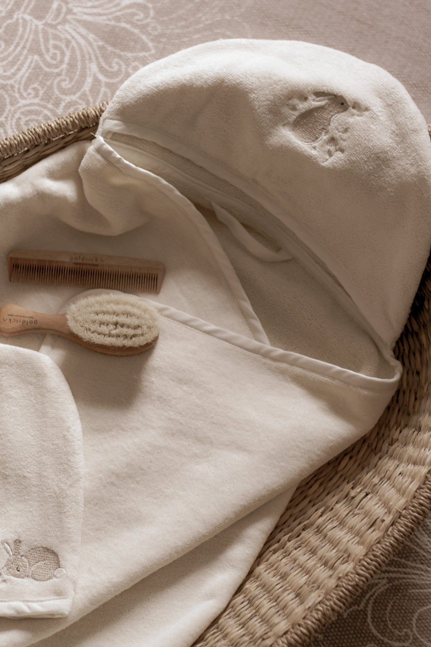 Avery Row - Hooded Towel Junior - Bunny Baby Towel Avery Row