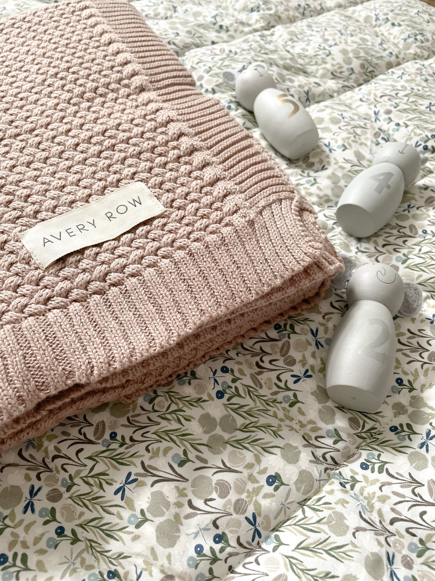 Avery Row - Plait Knit Baby Blanket - Blush Pink Baby Blanket Avery Row