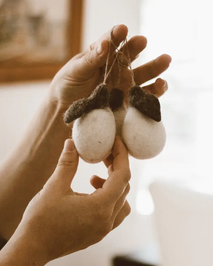 Goldrick - Little White Pear Decorations - Natural Wool Decoration Goldrick