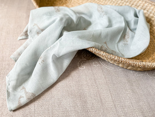 Summer Swaddle - Gentle Giraffe Blue Swaddle Janemade