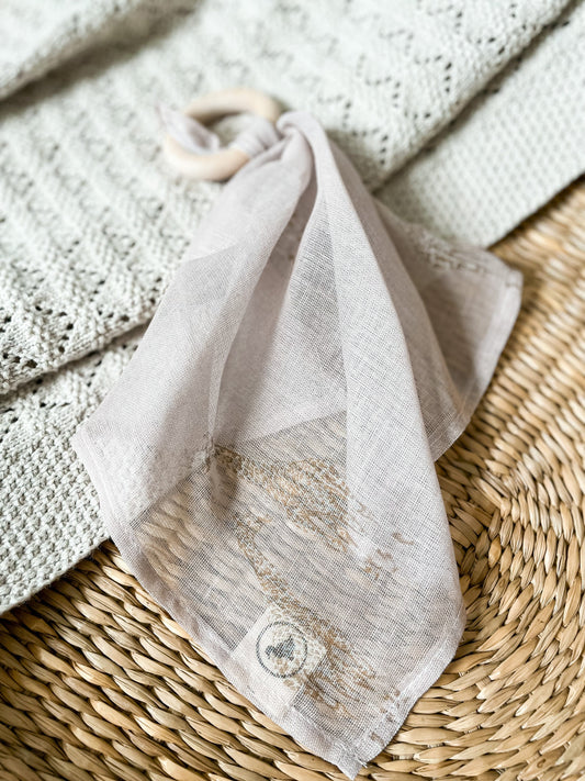 Teething Comforter - Gentle Giraffe Pink Teether Janemade