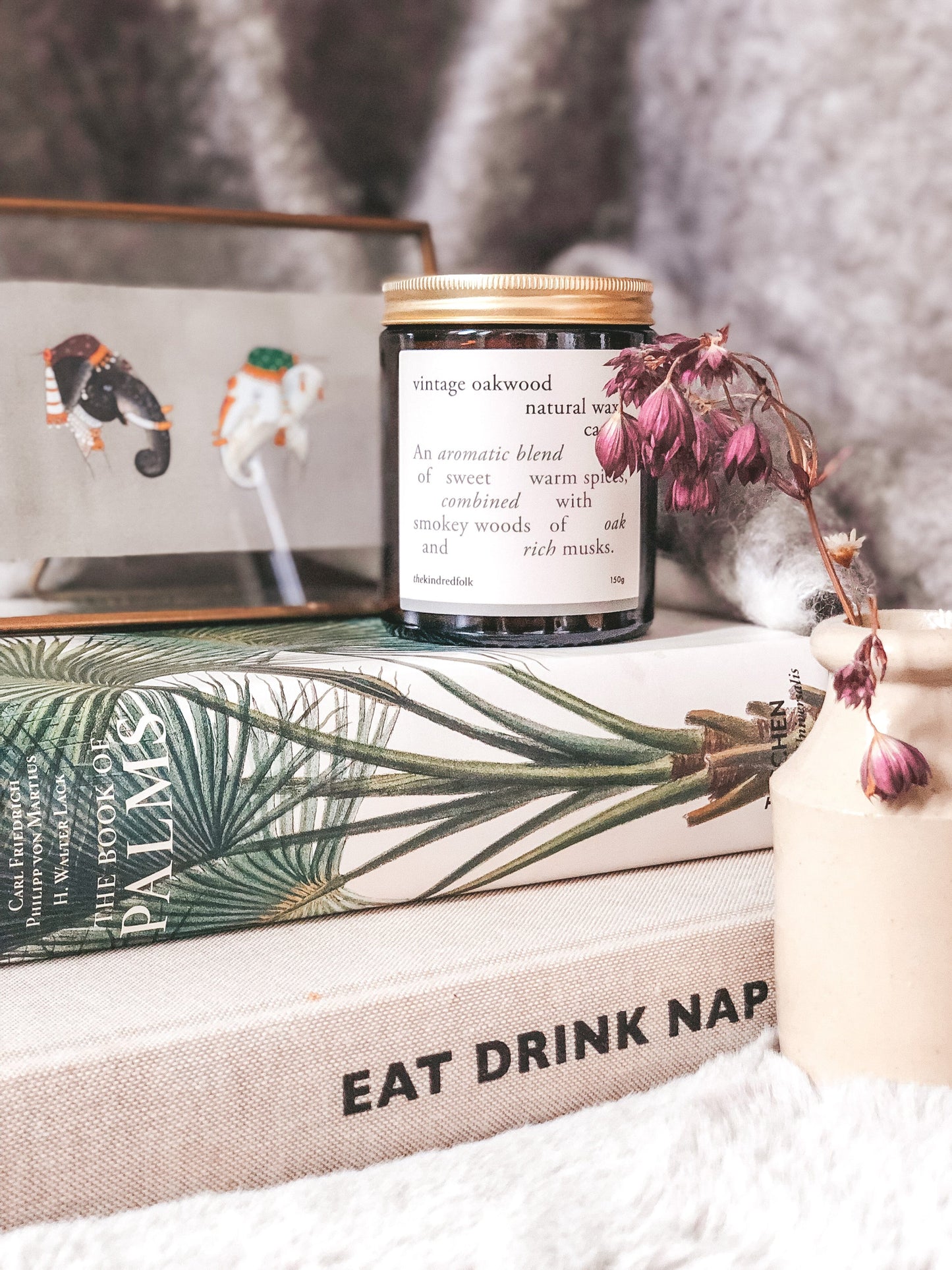 The Kindred Folk - Vintage Oakwood Candle Candles The Kindred Folk