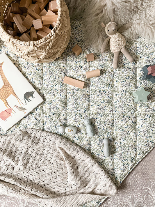 The Ultimate Guide to Choosing the Perfect Play Mat for Your Newborn