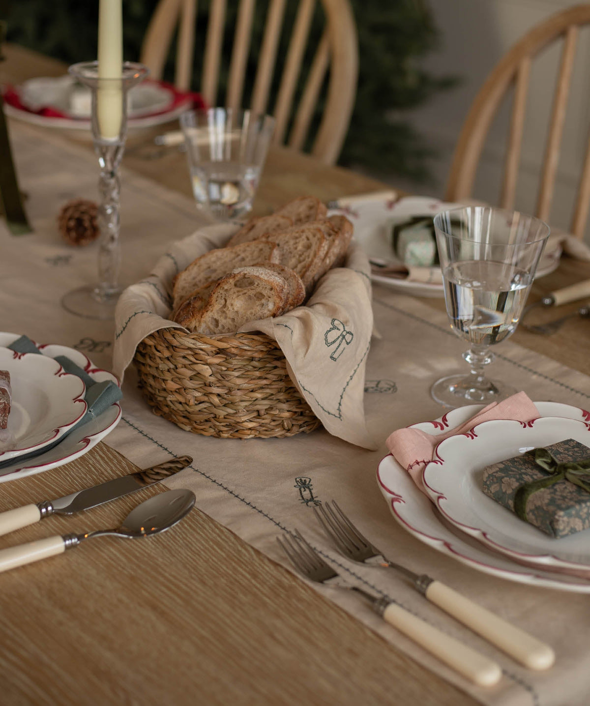 Christmas Table Runner - Natural