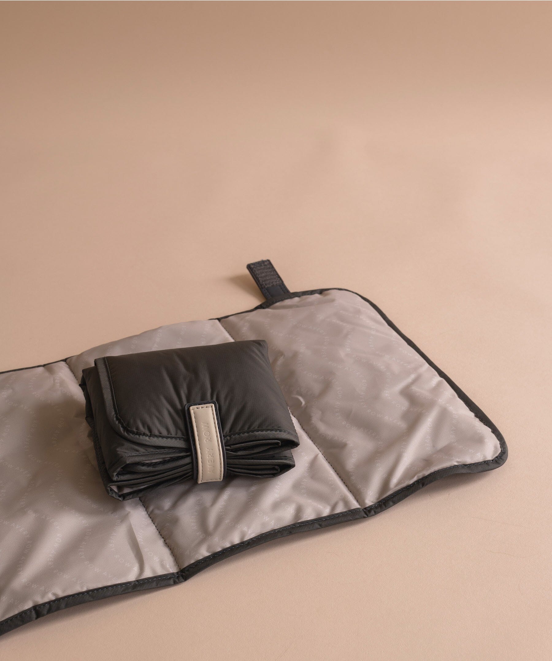 Avery Row | Baby Changing Tote Bag | Soft Black Changing Bags & Travel Changing Mats Avery Row Wholesale 