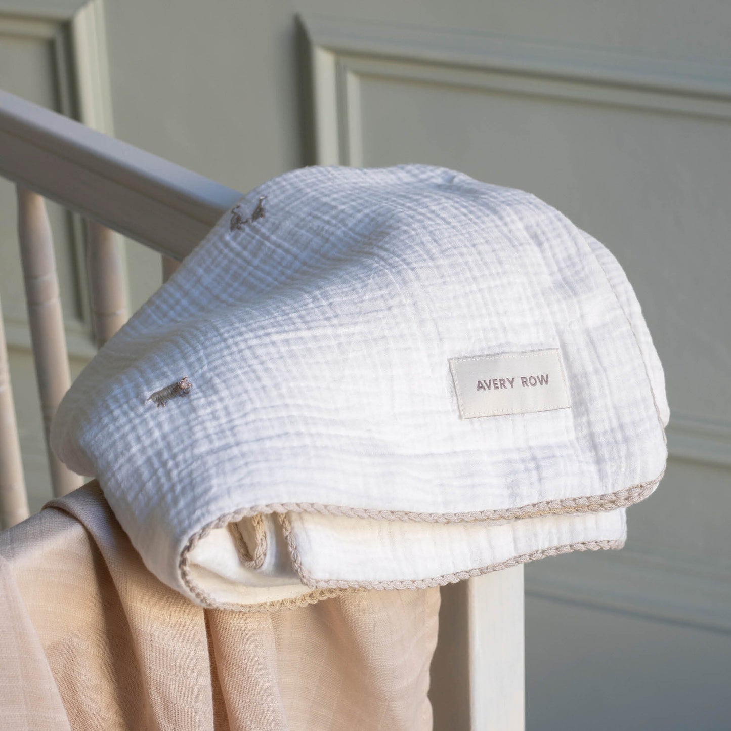 Avery Row | Embroidered Muslin Blanket | Little Farm Blankets Avery Row Wholesale 