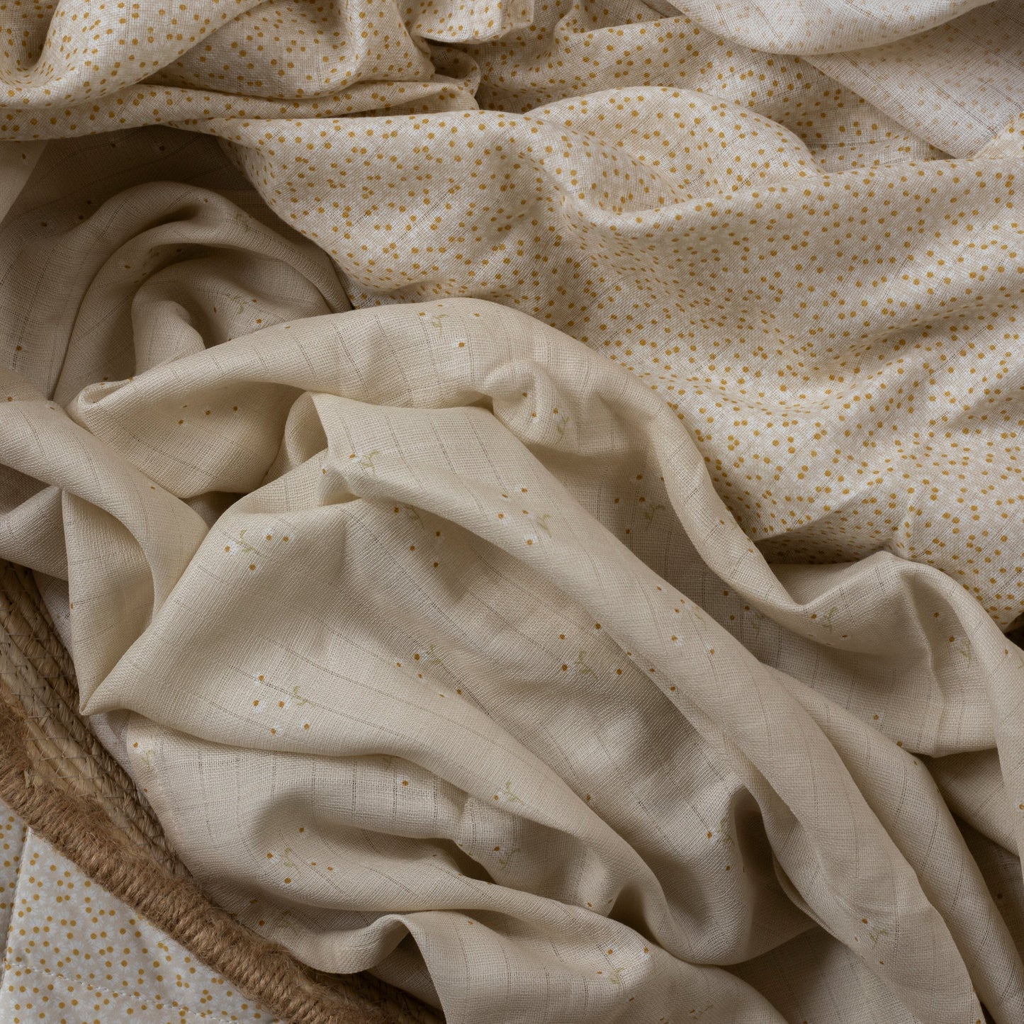 Organic Cotton Baby Muslin Swaddles, Set of 2 - Wild Chamomile / Daisy Meadow Avery Row Wholesale 