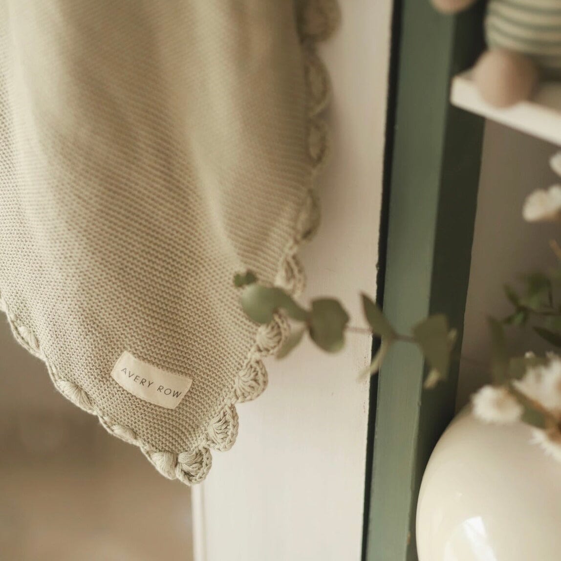 Scallop Knit Blanket - Willow Blankets Avery Row Wholesale 