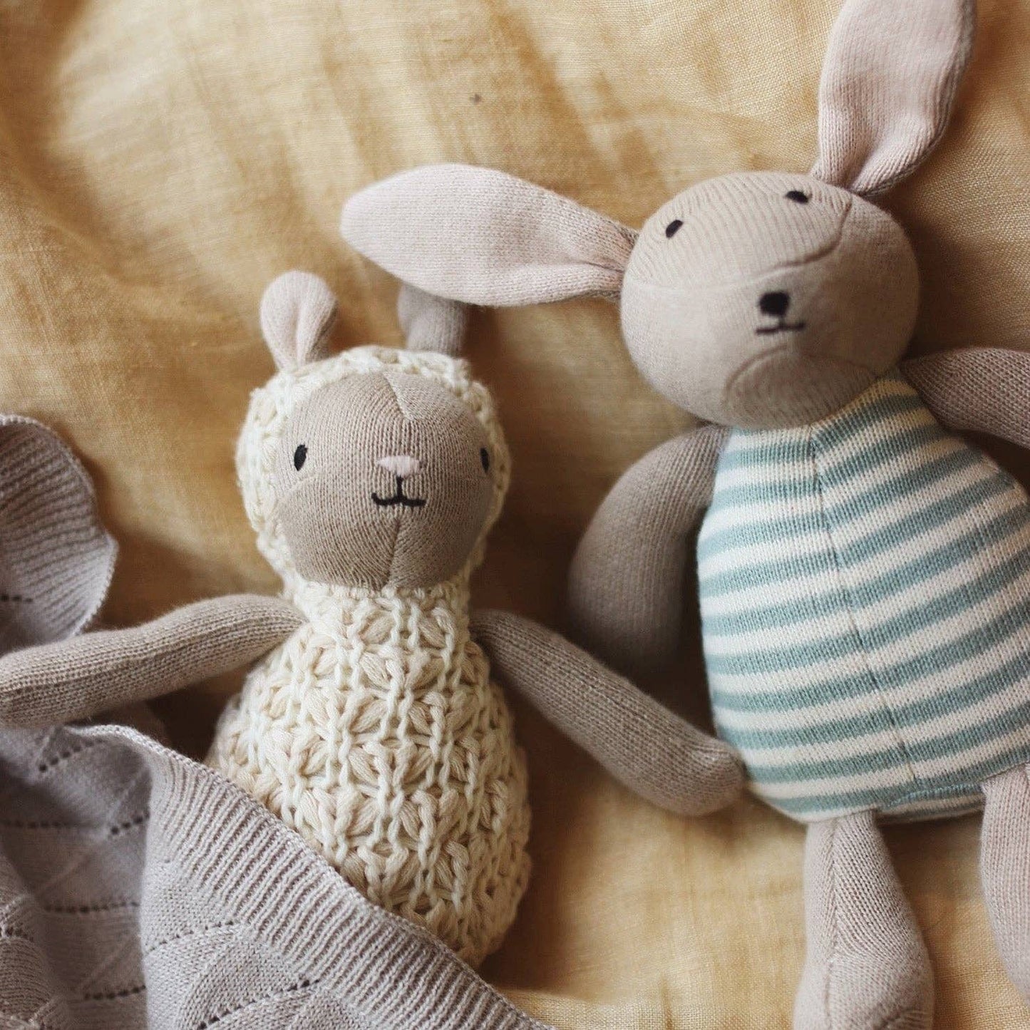 Small Toy - Farm Friends, Bunny Small Toy Avery Row 