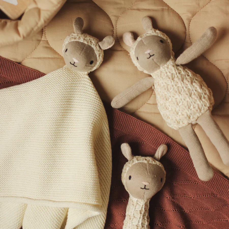 Farm Baby Raddle Avery Row - Rattle - Farm Friends, Sheep – House of Pyaar