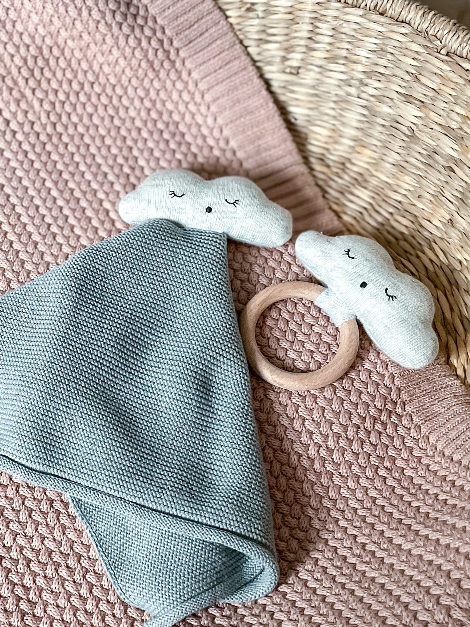 Avery Row - Teether Rattle - Cloud Small Toy Avery Row 